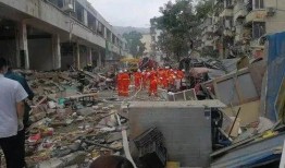 奔流新闻爆料电话查询结果