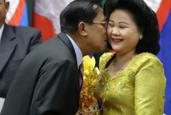 洪森出书爆料视频