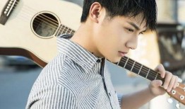 华晨宇爆料郑业成的视频,视频曝光两人深厚友谊