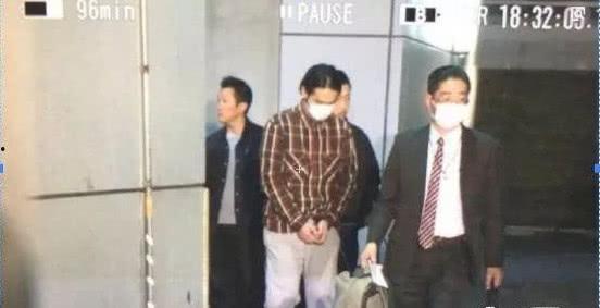 最新娱乐热点吃瓜文,明星恋情曝光，幕后真相竟如此惊人！